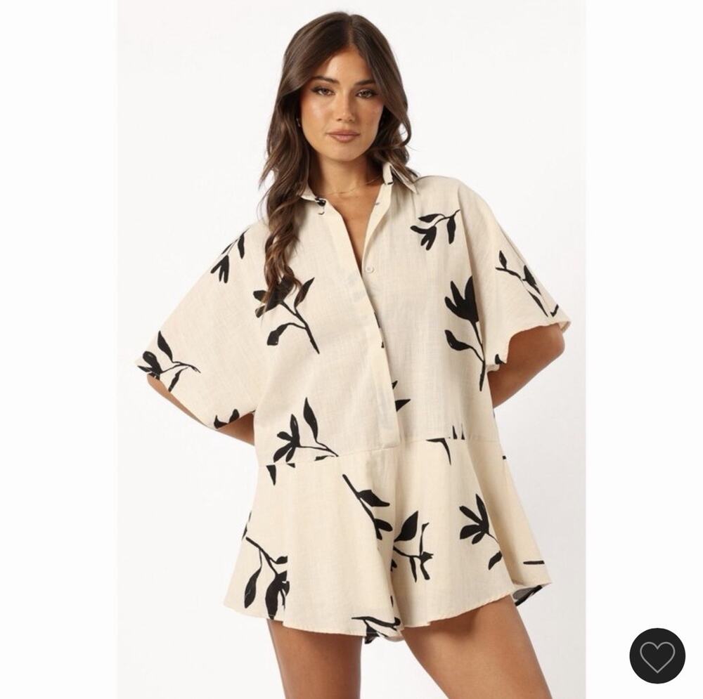 Petal & Pup Sebastian Print Romper Size Large